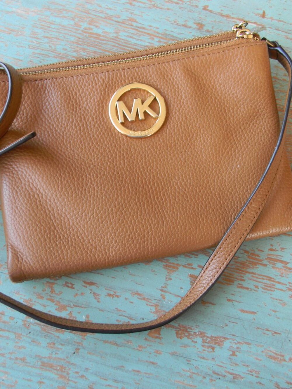 MICHAEL KORS FULTON LUGGAGE TAN PEBBLE LEATHER SMALL DOUBLE ZIP CROSSBODY